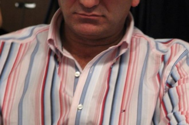 Termina el día 5 de las wsop 2008. Jamal Kunbuz adelante. 0001