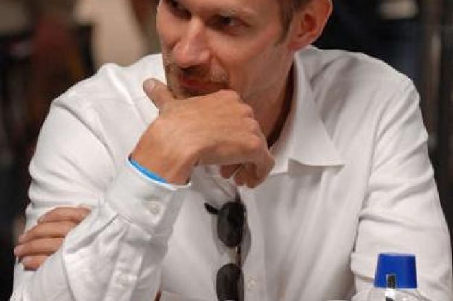 Flisberg en av 27 spelare kvar i WSOP Main Event 0001 Flisberg en av 27 spelare kvar i WSOP Main Event 0001