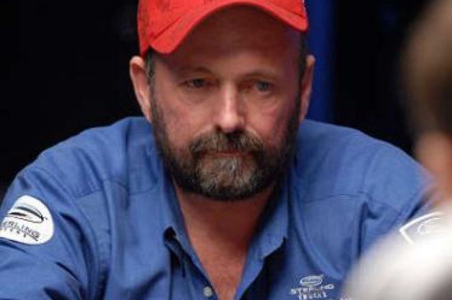 2008 WSOP $10,000 NLHE World Championship Day 6: Dennis Phillips Leads Final 27 0001