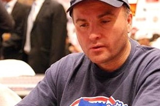 APT Macau Ден 2: Casey Kastle Води на Финала 0001 APT Macau Ден 2: Casey Kastle Води на Финала 0001