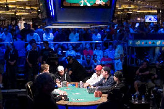 November 9 - WSOP 2008 finaletafel 0001 November 9 - WSOP 2008 finaletafel 0001
