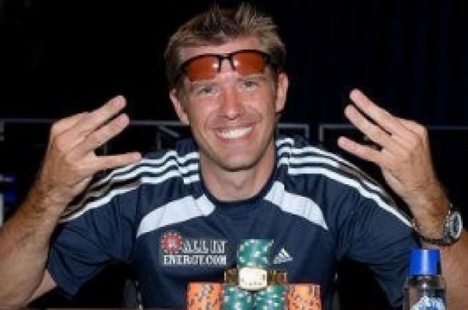 PokerNews Top 10: Samana vuonna useita WSOP -rannekkeita voittaneet pelaajat 0001 PokerNews Top 10: Samana vuonna useita WSOP -rannekkeita voittaneet pelaajat 0001
