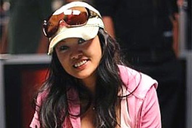 2009 WSOP:Lisa Hamilton レディースイベント#17で優勝 0001 2009 WSOP:Lisa Hamilton レディースイベント#17で優勝 0001