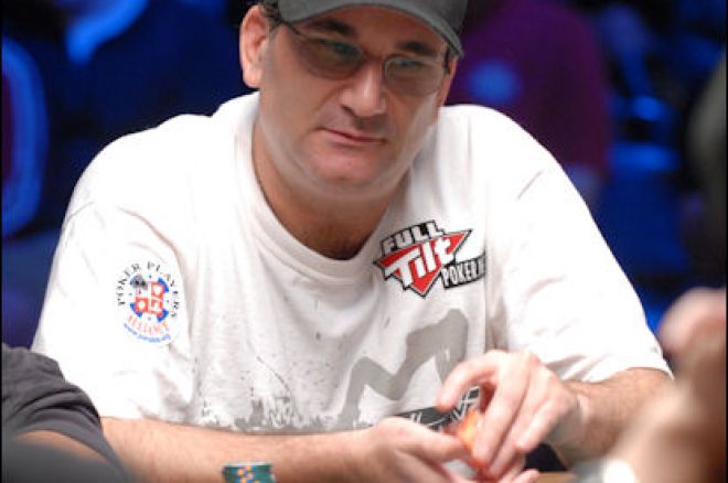 Mike Matusow нарича Caesars Cup фарс в TwitVid клип на Phil Hellmuth 0001 Mike Matusow нарича Caesars Cup фарс в TwitVid клип на Phil Hellmuth 0001