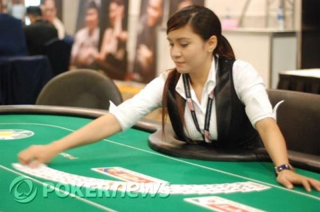 Asia Pacific Poker Tour Cebu, Day 2: Han, Willcocks Pull Away from the Field 0001