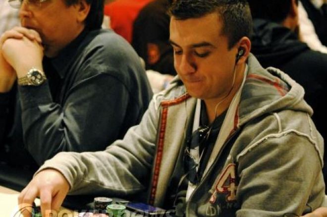 EPT Berlin: Ziua 1B – Claudiu Secară rezistă, Manole a înviat 0001 EPT Berlin: Ziua 1B – Claudiu Secară rezistă, Manole a înviat 0001