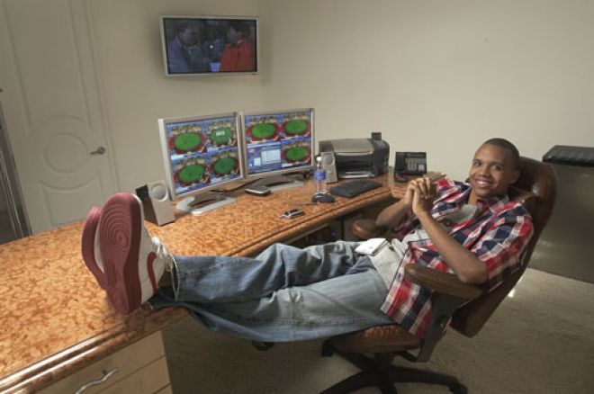 Phil Ivey направи страничен залог от $5 милиона за участието си в WSOP 0001 Phil Ivey направи страничен залог от $5 милиона за участието си в WSOP 0001