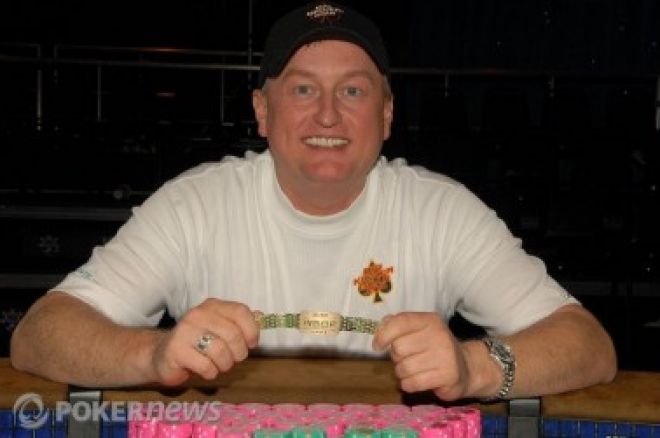 WSOP 2010 Den 12: Frank Kassela získal náramek, video s Tonym G a další 0001 WSOP 2010 Den 12: Frank Kassela získal náramek, video s Tonym G a další 0001