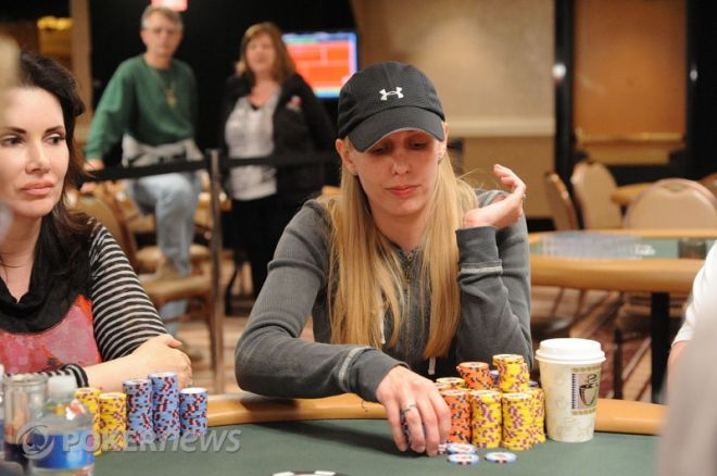 Sidsel Helle Boesen på final table i Ladies Event som chipleader 0001 Sidsel Helle Boesen på final table i Ladies Event som chipleader 0001
