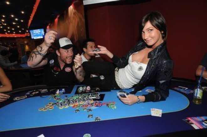 Showdown Poker Club Chodov vás zve 2.8. na OPENING PARTY 0001 Showdown Poker Club Chodov vás zve 2.8. na OPENING PARTY 0001