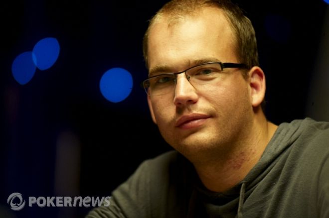 The Nightly Turbo: 2010 World Series of Poker on ESPN, Demspey Turns Red, and More 0001