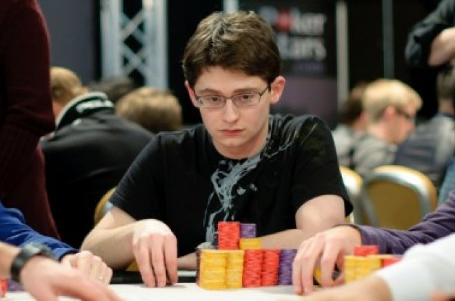 PokerStars EPT London Den 2: Vamplew vede hvězdné pole na placené pozice 0001 PokerStars EPT London Den 2: Vamplew vede hvězdné pole na placené pozice 0001