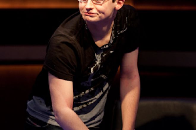 PokerNews Boulevard: David Vamplew is Champion of Champions, en meer.. PokerNews Boulevard: David Vamplew is Champion of Champions, en meer..
