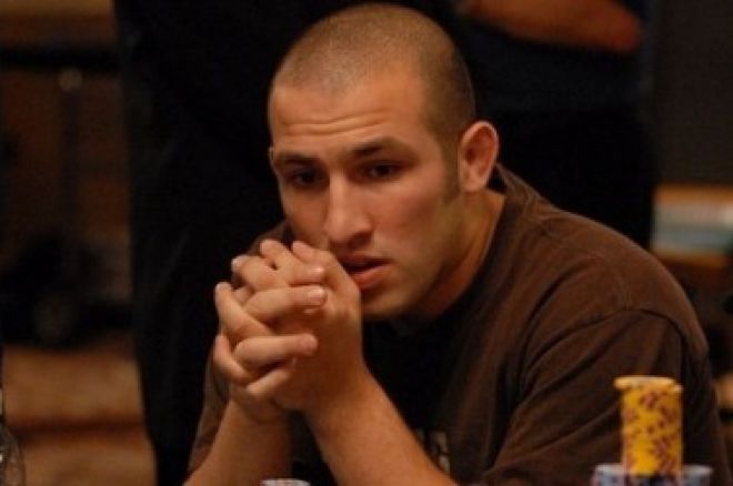 Situace na High Stakes: Griffin drtí Hastingse a Sahamiese, Boukai obral DrugsOrMe 0001 Situace na High Stakes: Griffin drtí Hastingse a Sahamiese, Boukai obral DrugsOrMe 0001