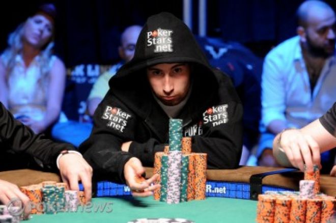 WSOP finalinis stalas: Jonathanas Duhamelis prieš Johną Racenerį 0001 WSOP finalinis stalas: Jonathanas Duhamelis prieš Johną Racenerį 0001