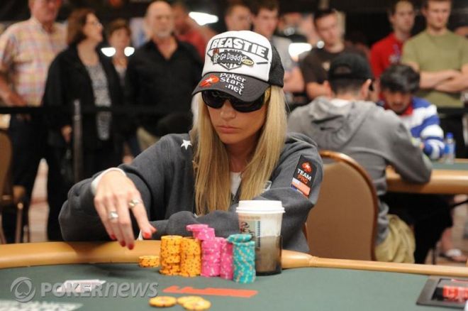 Finálový stůl na Five Diamond World Poker Classic je plný hvězd! 0001 Finálový stůl na Five Diamond World Poker Classic je plný hvězd! 0001