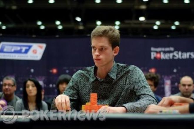 EPT Praha Den 1a: Škampa titul nezíská, Kabrhel stále ve hře 0001 EPT Praha Den 1a: Škampa titul nezíská, Kabrhel stále ve hře 0001
