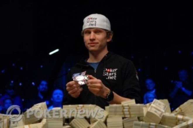 Top10 povești în 2010, nr.4: Peter Eastgate se lasă de poker și își vinde brățara din Main Event pe eBay 0001 Top10 povești în 2010, nr.4: Peter Eastgate se lasă de poker și își vinde brățara din Main Event pe eBay 0001