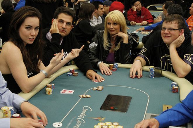 Liv Boeree et les pros du poker ont dominé le Jour 1 du World Poker Tour Celebrity Invitational