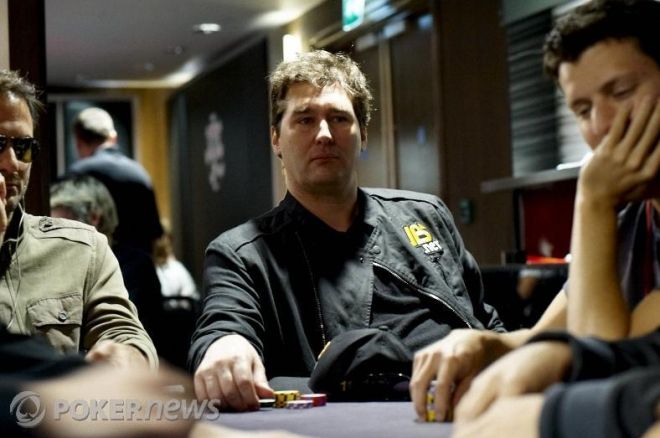 Phil Hellmuth v zajetí samby, valčíku a flamenca 0001 Phil Hellmuth v zajetí samby, valčíku a flamenca 0001