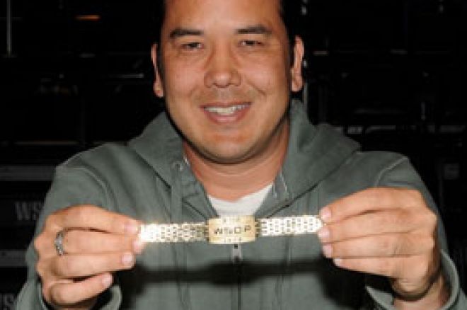 WSOP 2010 - Matt Keikoan odnosi pobedu na Event #29: $10.000 Limit Holdem Championship 0001 WSOP 2010 - Matt Keikoan odnosi pobedu na Event #29: $10.000 Limit Holdem Championship 0001