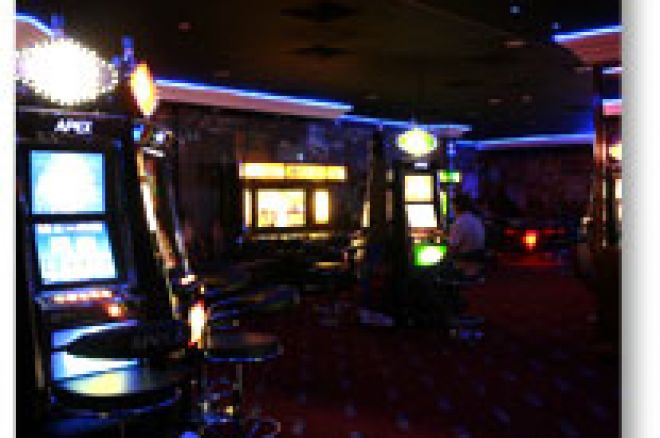 Počeo dvodnevni Quattro Colori Texas Holdem turnir u Novom Sadu 0001 Počeo dvodnevni Quattro Colori Texas Holdem turnir u Novom Sadu 0001