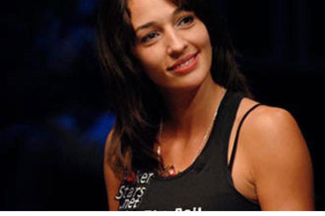 High Stakes Poker - Kara Scott je nova voditeljica! 0001 High Stakes Poker - Kara Scott je nova voditeljica! 0001