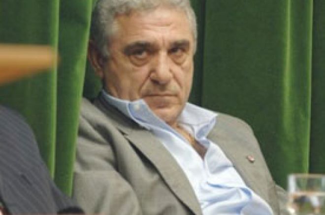 Giovani Becali izbačen sa WPT Bukurešt zbog incidenta 0001 Giovani Becali izbačen sa WPT Bukurešt zbog incidenta 0001