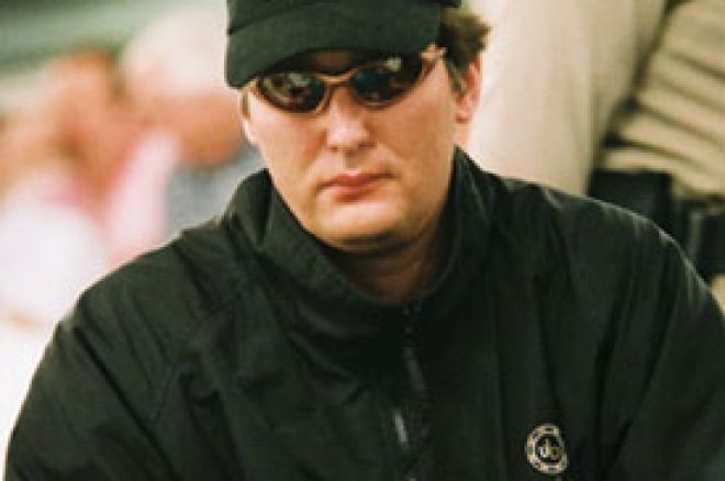 Nastup Phil Hellmutha na WSOP Main Eventu 2010 0001 Nastup Phil Hellmutha na WSOP Main Eventu 2010 0001