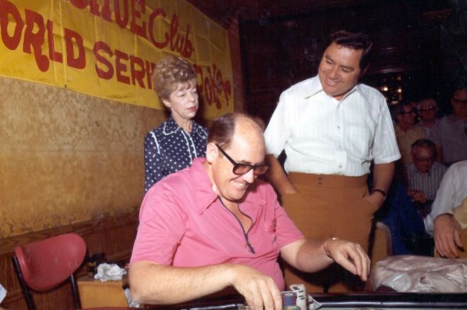 Istorijos kampelis: Doyle Brunsonas arba "Teksaso avelė" 0001 Istorijos kampelis: Doyle Brunsonas arba "Teksaso avelė" 0001