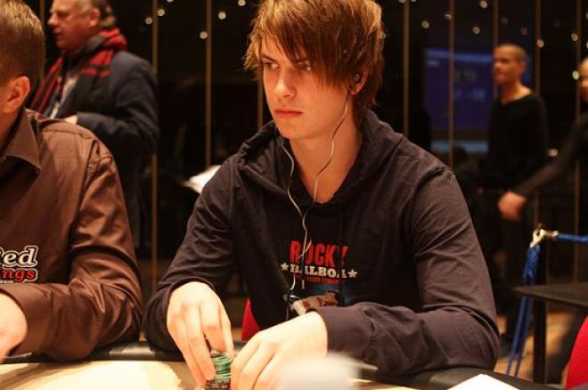 viktor blom viktor blom