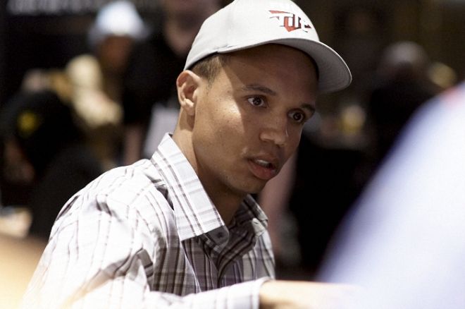 Philas Ivey paduoda į teismą Tiltware ir boikotuoja WSOP 0001 Philas Ivey paduoda į teismą Tiltware ir boikotuoja WSOP 0001