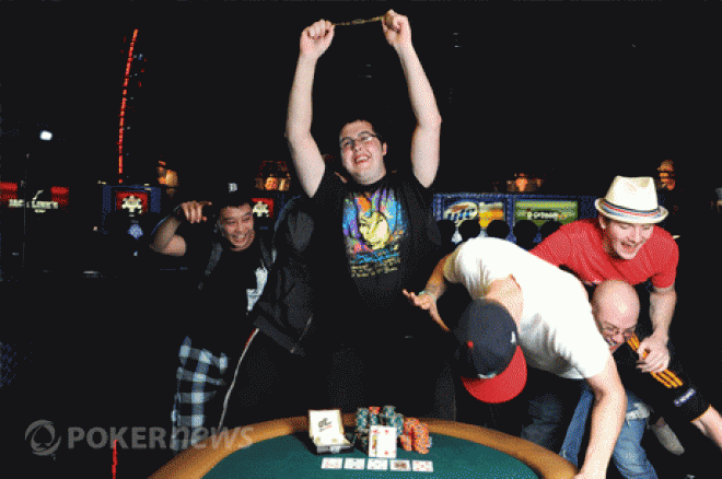 WSOP Event #13: Andrew Badeck odneo Shooutout Narukvicu 0001 WSOP Event #13: Andrew Badeck odneo Shooutout Narukvicu 0001