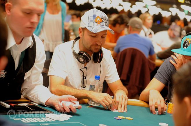 Даниел Негреану в преследване на трета гривна от Limit Holdem турнир 0001 Даниел Негреану в преследване на трета гривна от Limit Holdem турнир 0001