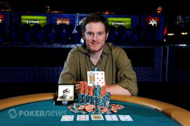 WPT играч на годината с първа WSOP гривна 0001 WPT играч на годината с първа WSOP гривна 0001