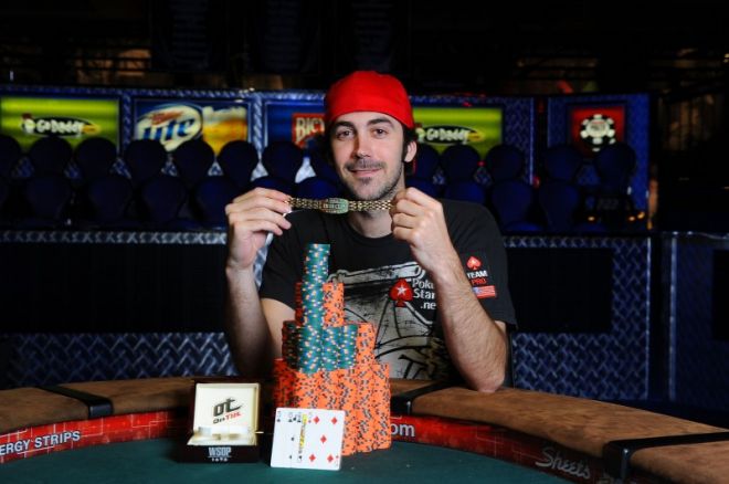 Jason Mercier vyhrál svůj druhý WSOP náramek 0001 Jason Mercier vyhrál svůj druhý WSOP náramek 0001