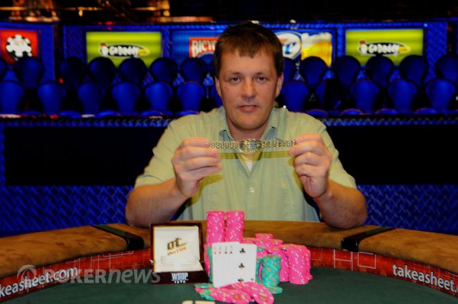 Mitch Schock vinner WSOP 2011 Event #39 Mitch Schock vinner WSOP 2011 Event #39