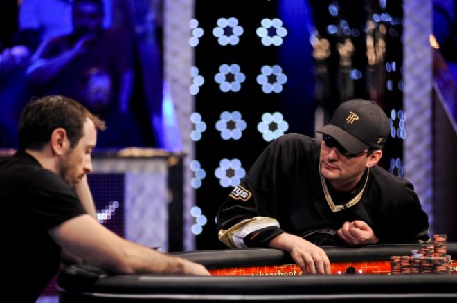 Hellmuth si jde už potřetí pro 12. náramek! 0001 Hellmuth si jde už potřetí pro 12. náramek! 0001