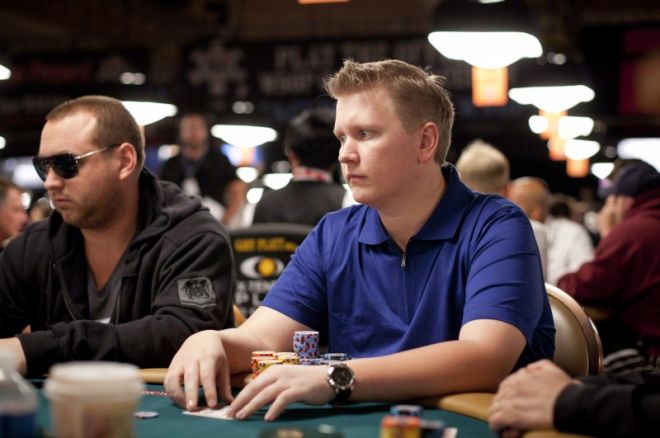 2011 WSOP Main Event: Po Dni 2b je chipleader Ben Lamb 0001 2011 WSOP Main Event: Po Dni 2b je chipleader Ben Lamb 0001