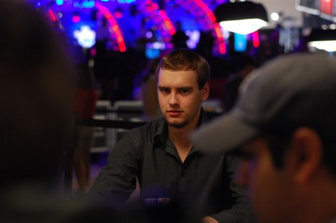 Lietuviškas WSOP: Marius atsitiesia po ketvirtos dienos smūgių 0001 Lietuviškas WSOP: Marius atsitiesia po ketvirtos dienos smūgių 0001