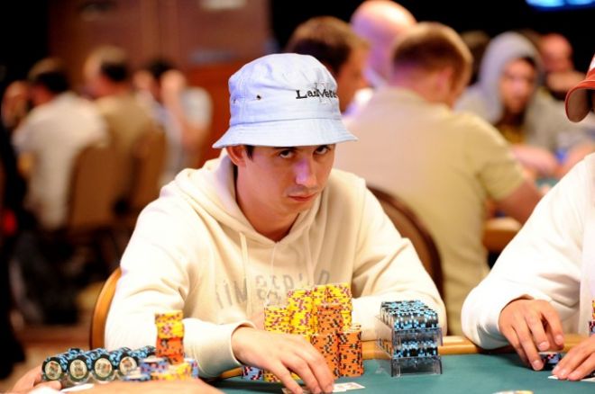 WSOP 2011: День 5 Main Event - Александр Можняков на шестом... 0001 WSOP 2011: День 5 Main Event - Александр Можняков на шестом... 0001