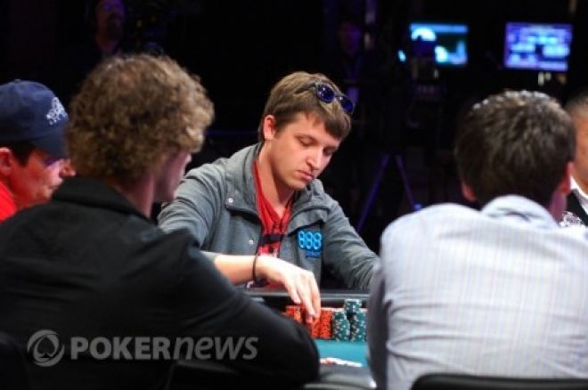 День 7 Main Event WSOP 2011 - Макієвський чіп-лідер, Патейчук... 0001 День 7 Main Event WSOP 2011 - Макієвський чіп-лідер, Патейчук... 0001