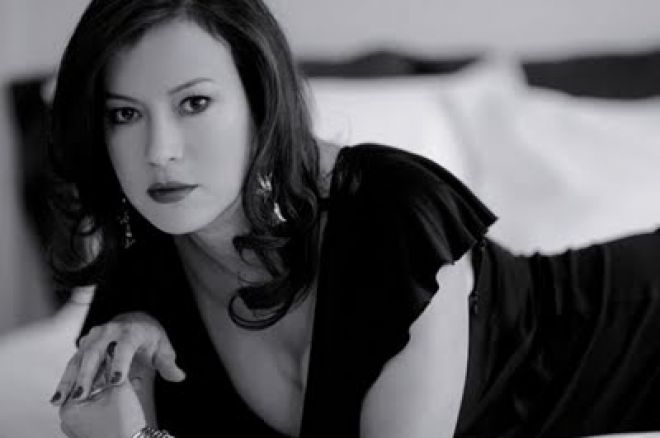 Jennifer Tilly – nejen skvělá poker babe 0001 Jennifer Tilly – nejen skvělá poker babe 0001