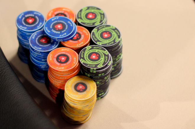 WCOOP 2011 Deň 16: Ďalšie náramky rozdané 0001 WCOOP 2011 Deň 16: Ďalšie náramky rozdané 0001