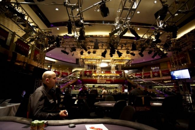 2011 WSOPE Event #2, dag 2: Romanello går for Triple Crown - Øvelse #3 startet 0001 2011 WSOPE Event #2, dag 2: Romanello går for Triple Crown - Øvelse #3 startet 0001