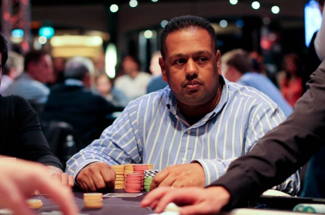 Eduard Bhaggoe aan kop na dag 1 van het MCOP Main Event Eduard Bhaggoe aan kop na dag 1 van het MCOP Main Event