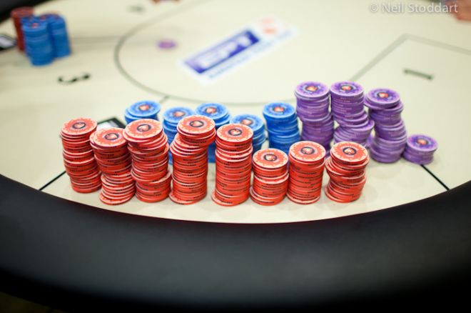 EPT Loutraki, Den 3: V trháku je Charalampos Kapernopoulos 0001 EPT Loutraki, Den 3: V trháku je Charalampos Kapernopoulos 0001
