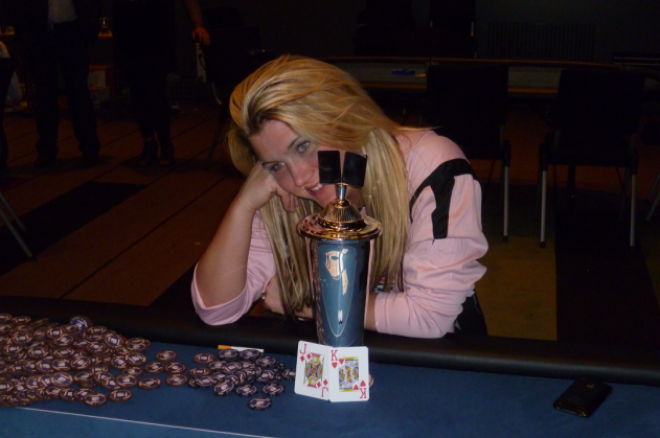 Lotte Westrum vant Norgesmesterskapet i freeroll poker 0001 Lotte Westrum vant Norgesmesterskapet i freeroll poker 0001