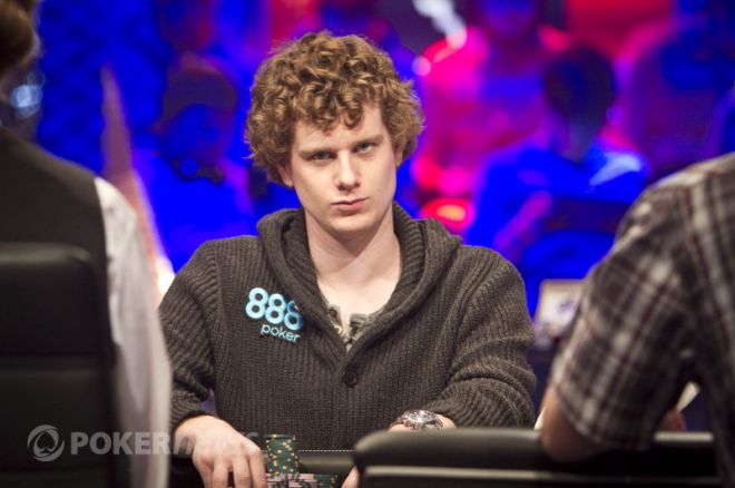 Blicas: Islildur1 įveikia Haxtoną, "PokerTracker 4", filmas apie Holdeną ir kitos 0001 Blicas: Islildur1 įveikia Haxtoną, "PokerTracker 4", filmas apie Holdeną ir kitos 0001
