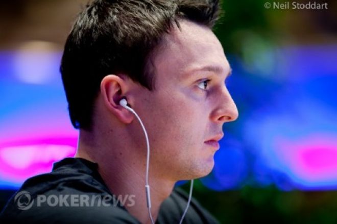 Sam Trickett apzagts WSOP sērijā 0001 Sam Trickett apzagts WSOP sērijā 0001